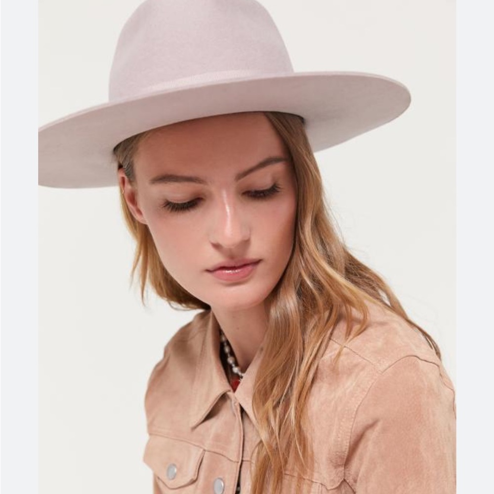 Urban Outfitters Flat Brim Fedora in Light Taupe